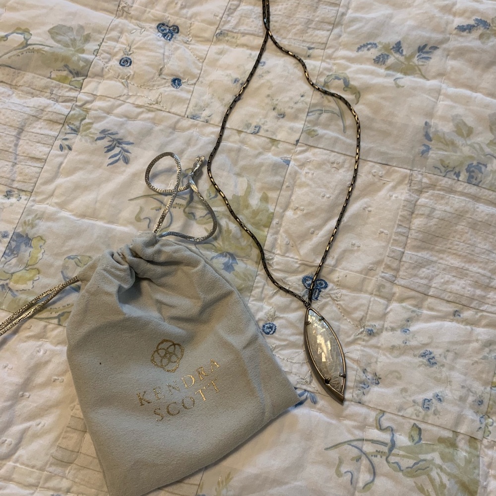 Kendra Scott gorgeous adjustable necklace